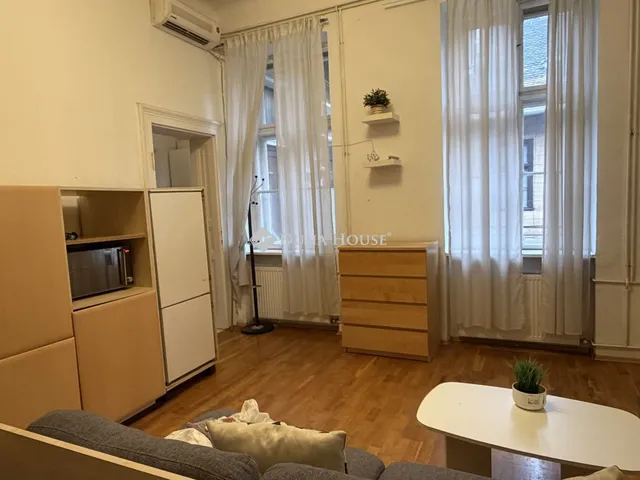 Eladó lakás Budapest VII. kerület 54 nm
