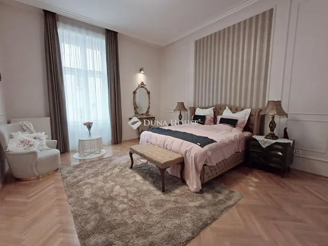 Kiadó lakás Budapest VI. kerület 82 nm