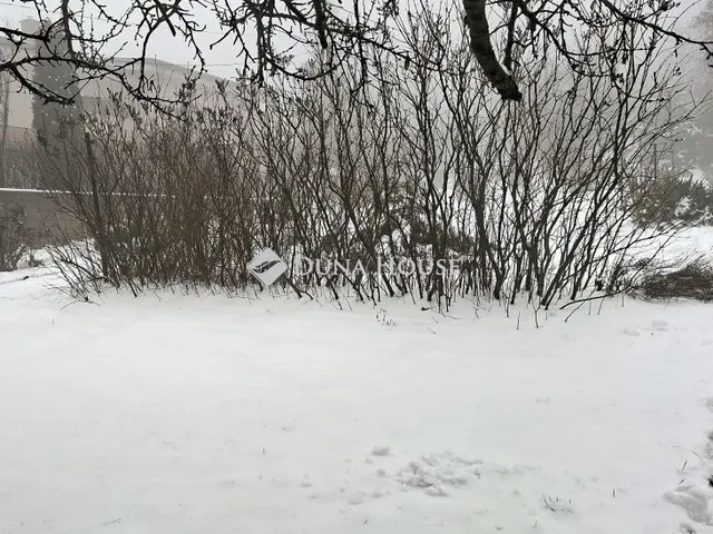 Eladó telek Budapest III. kerület 1893 nm