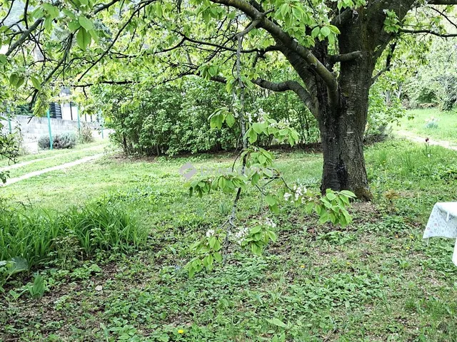 Eladó telek Budapest III. kerület 1893 nm