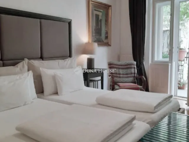 Eladó lakás Budapest VI. kerület 83 nm