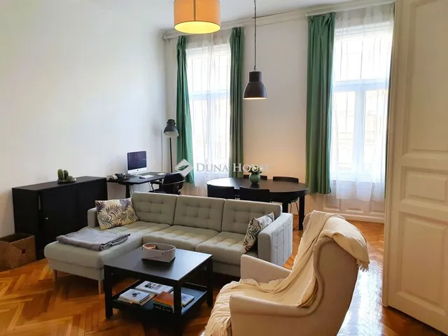 Eladó lakás Budapest VI. kerület 99 nm