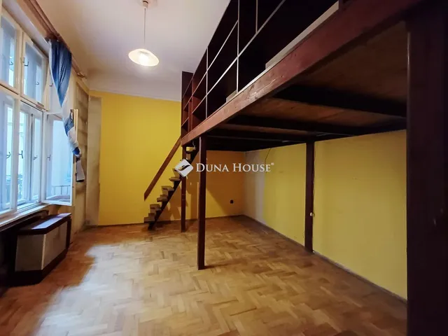 Eladó lakás Budapest V. kerület, Múzeum körút 28 nm