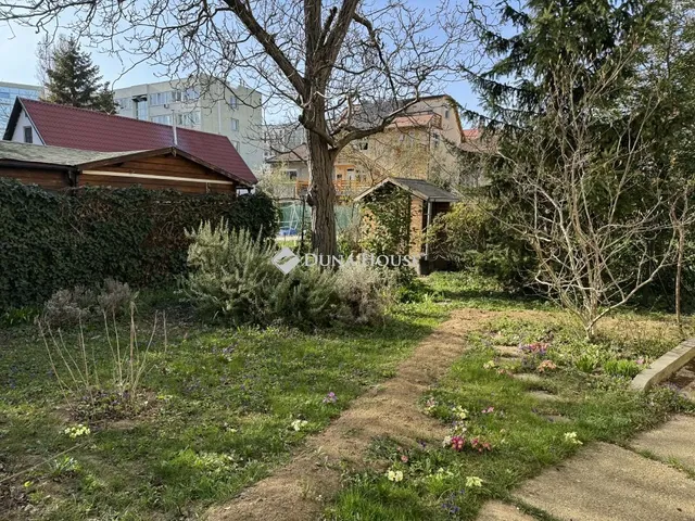 Kiadó lakás Budapest XI. kerület 148 nm