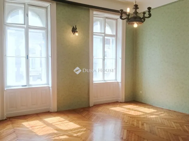 Eladó lakás Budapest VIII. kerület 125 nm