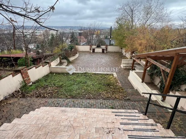 Kiadó ház Budaörs 371 nm