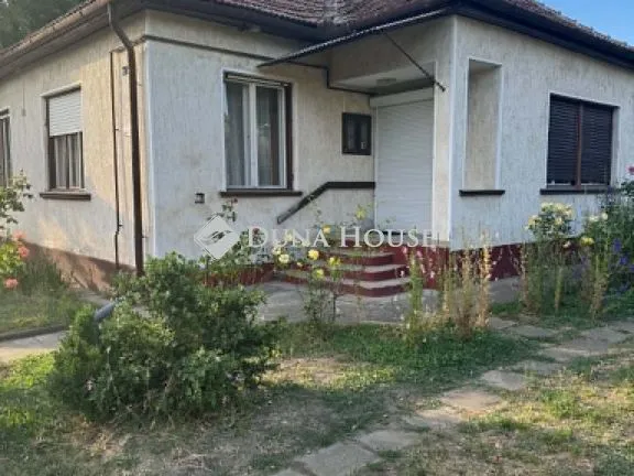 Eladó ház Tápiószele, Széchenyi út 82 nm