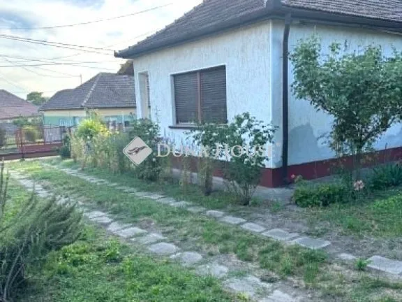 Eladó ház Tápiószele, Széchenyi út 82 nm