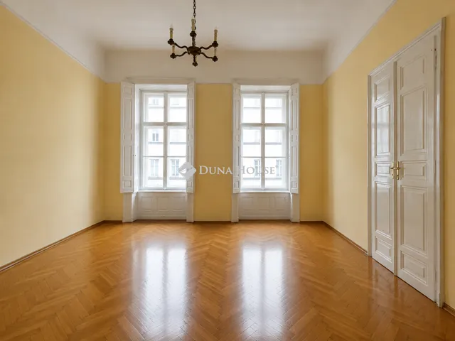Eladó lakás Budapest V. kerület 125 nm