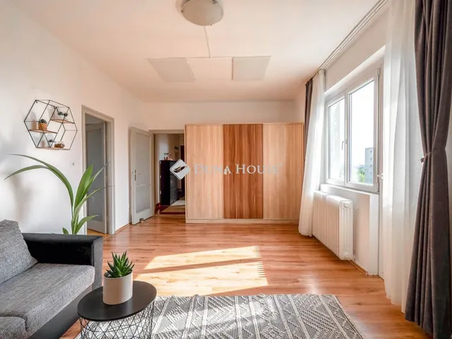 Eladó lakás Budapest IX. kerület, Hurok utca 50 nm