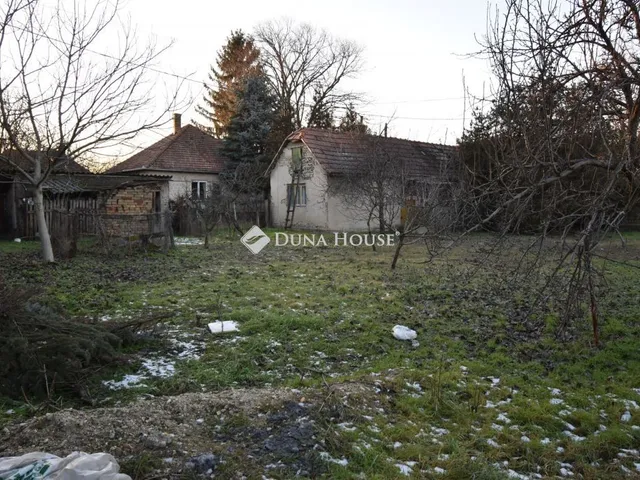 Eladó telek Kecskemét 720 nm