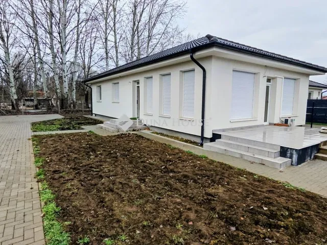 Eladó ház Ballószög 107 nm