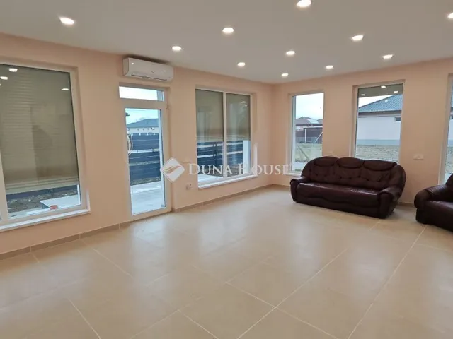 Eladó ház Ballószög 107 nm