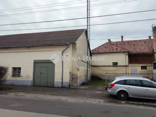 Eladó kereskedelmi és ipari ingatlan Nagykőrös 807 nm