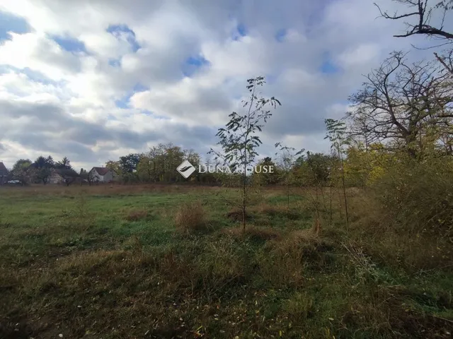 Eladó telek Kecskemét 4446 nm