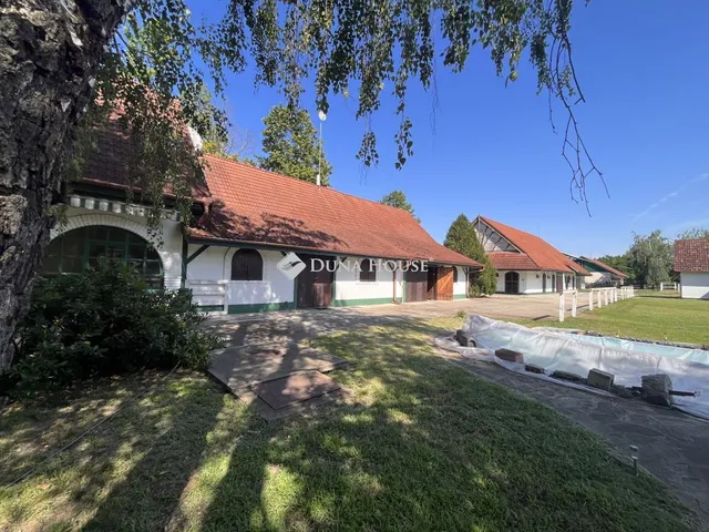 Eladó mezőgazdasági ingatlan Kecskemét 1333 nm