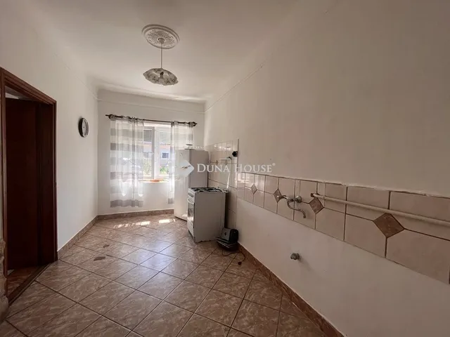 Eladó ház Abádszalók 60 nm