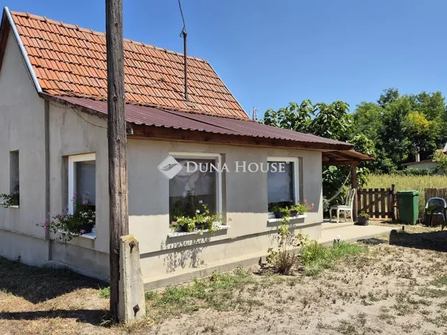 Eladó mezőgazdasági ingatlan Kiskunmajsa 35 nm