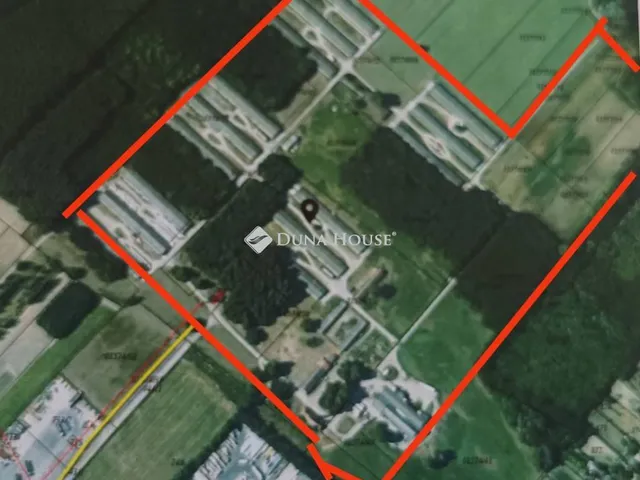 Eladó kereskedelmi és ipari ingatlan Bugyi 94742 nm