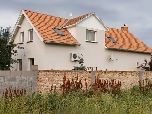 Eladó ház Nagyrév 224 nm