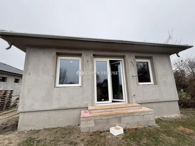 Eladó ház Cegléd 96 nm