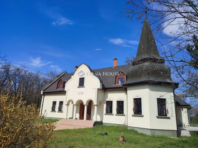 Eladó ház Kecskemét 297 nm