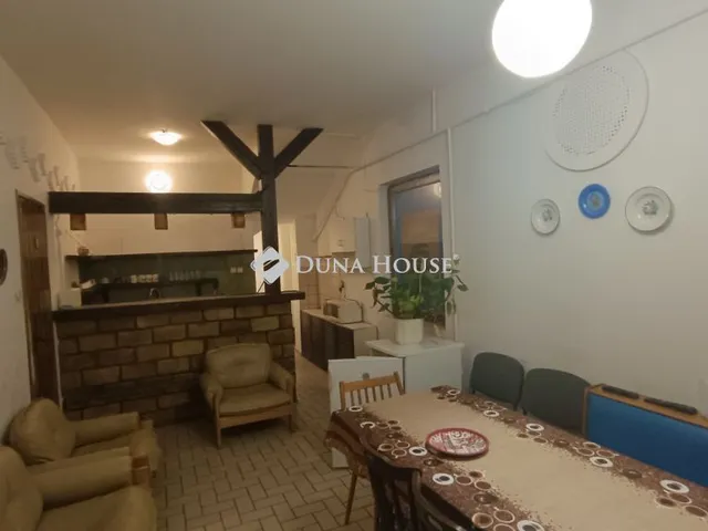 Kiadó ház Kecskemét 137 nm