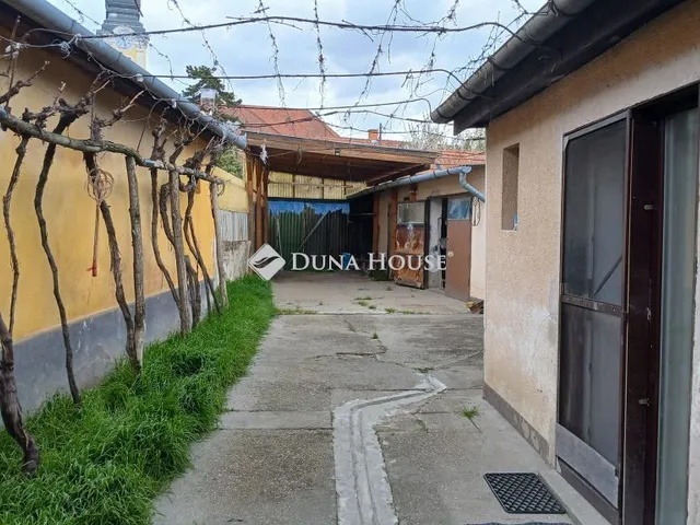 Eladó ház Izsák 75 nm