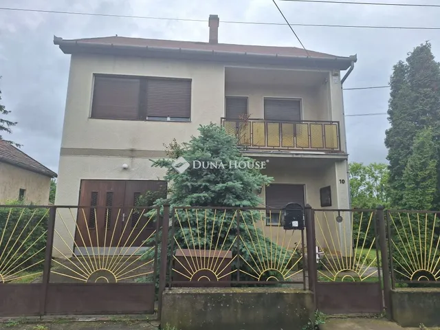 Eladó ház Bátonyterenye 160 nm