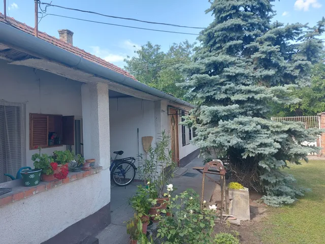 Eladó ház Izsák 56 nm