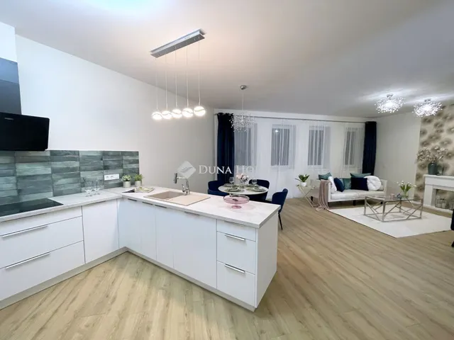 Kiadó lakás Kecskemét 108 nm