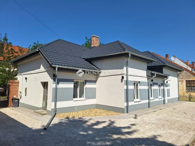 Eladó ház Tiszaföldvár 136 nm