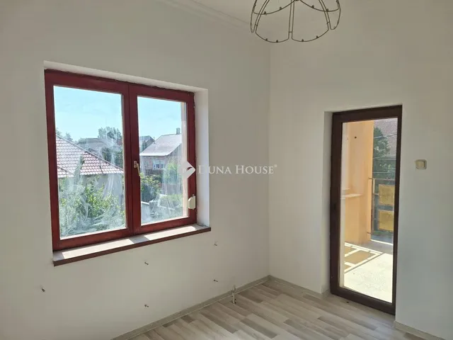 Eladó ház Tiszaföldvár 140 nm