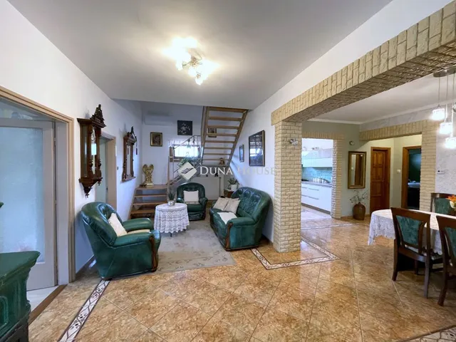 Eladó ház Lajosmizse 180 nm