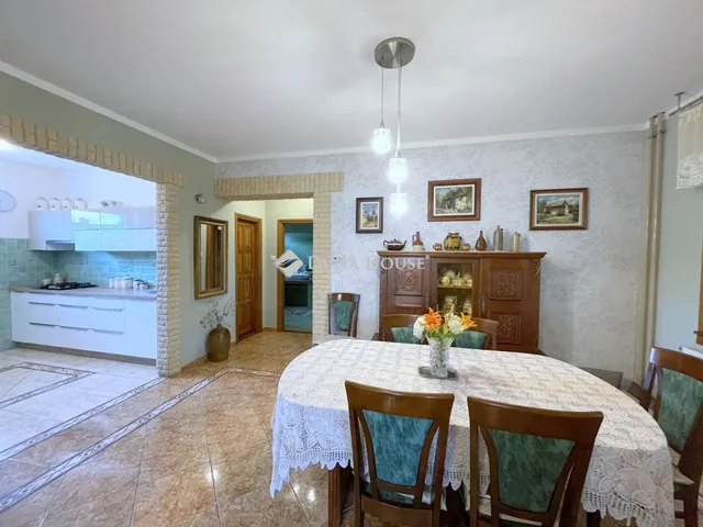 Eladó ház Lajosmizse 180 nm