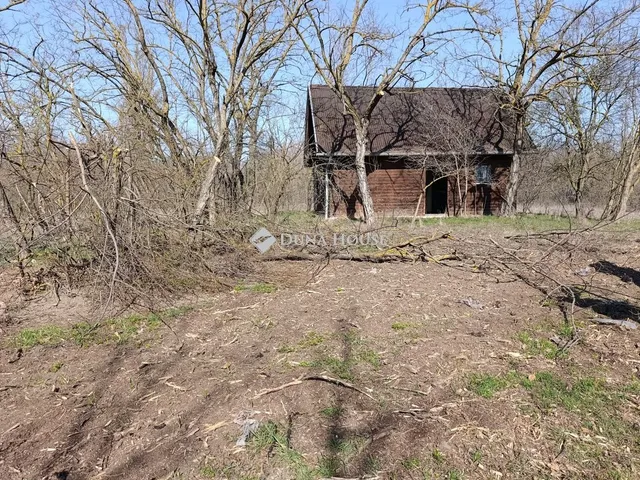 Eladó mezőgazdasági ingatlan Kunadacs 6055 nm