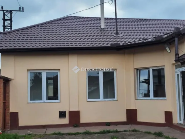 Eladó ház Kunszentmárton 164 nm