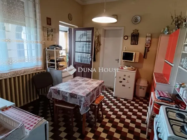 Eladó ház Kecskemét 120 nm