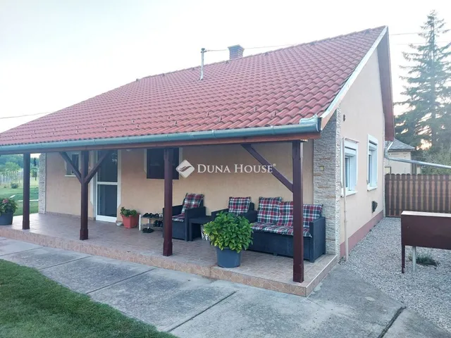 Eladó ház Izsák 58 nm