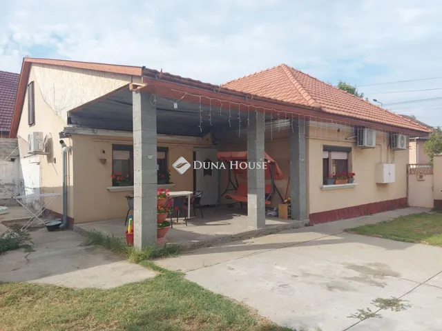 Eladó ház Izsák 82 nm