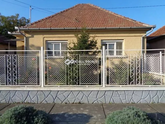 Eladó ház Izsák 100 nm