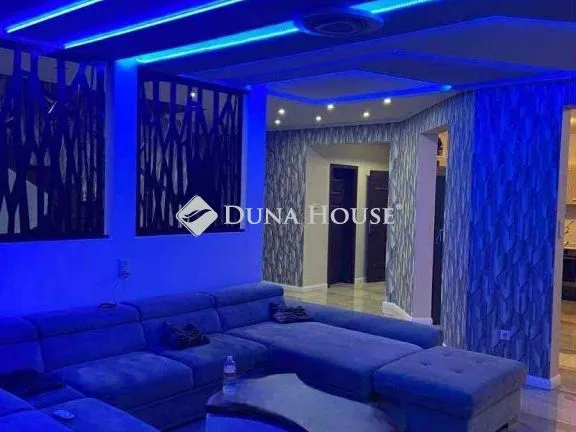 Eladó ház Tiszaföldvár 210 nm