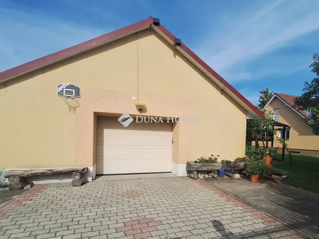 Eladó telek Kecskemét 600 nm