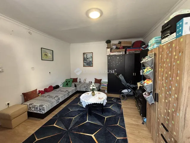 Eladó lakás Kecskemét, Csongrádi út 56 nm