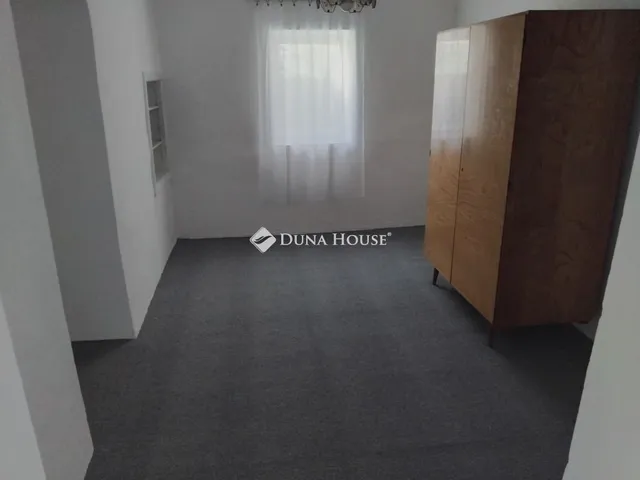 Eladó ház Kecskemét 34 nm