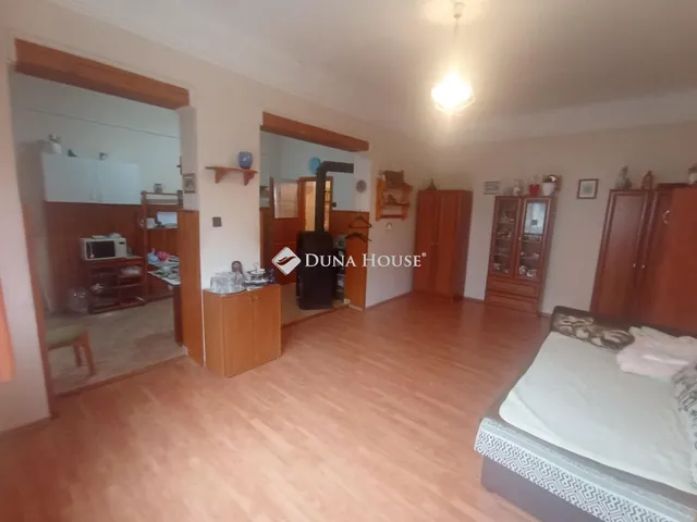 Eladó lakás Kecskemét, Rákóczi város 37 nm