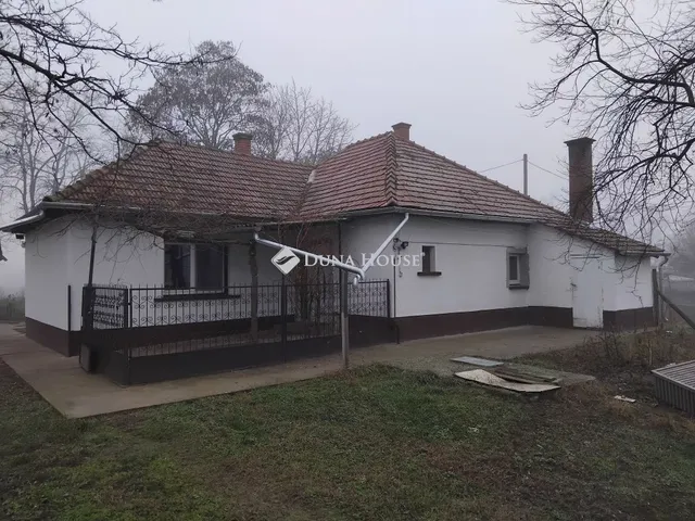 Eladó mezőgazdasági ingatlan Lajosmizse 70 nm