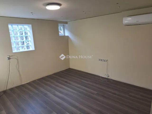 Eladó ház Budapest XXI. kerület 65 nm