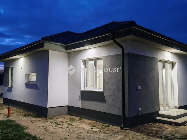 Eladó ház Kecskemét 92 nm