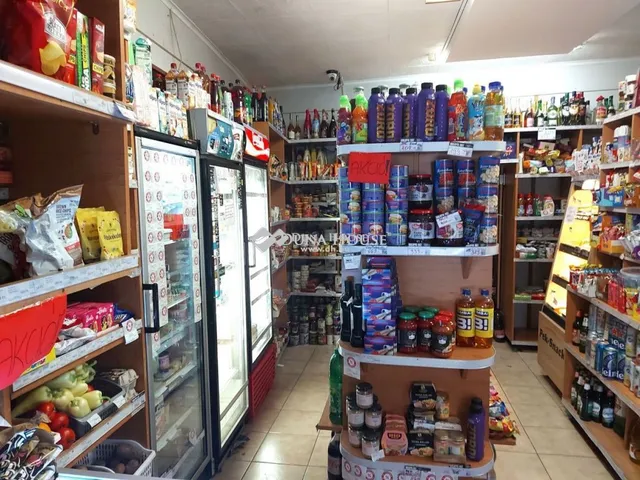 Kiadó kereskedelmi és ipari ingatlan Kecskemét, Bem utca 50 nm